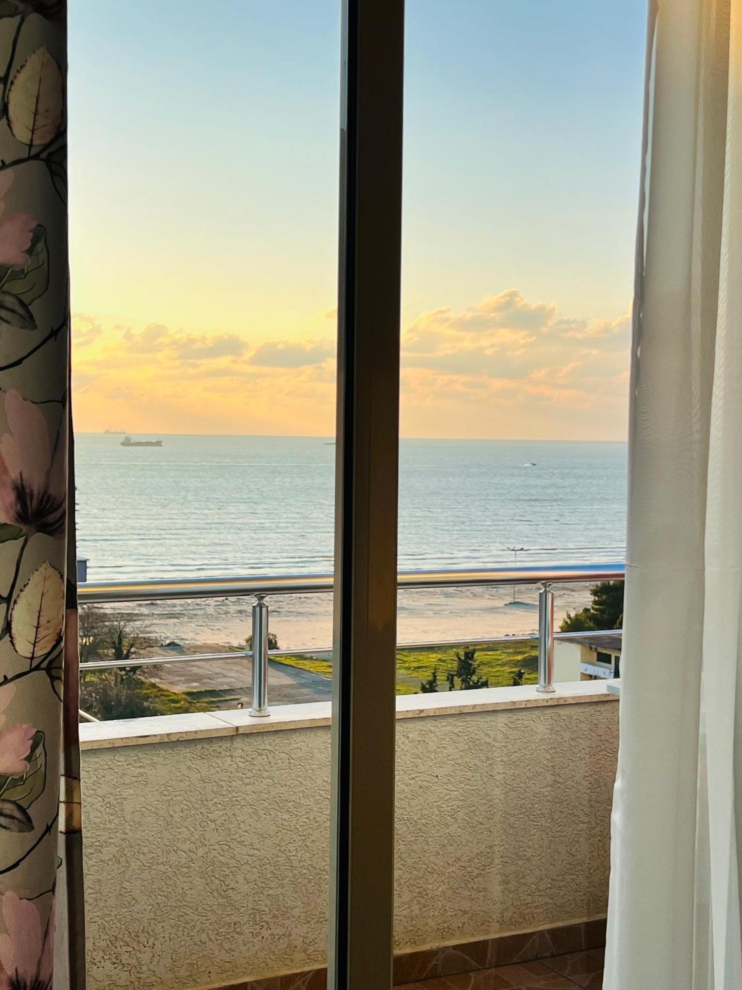 Lunasol Seaside Apartments Durrës Zewnętrze zdjęcie